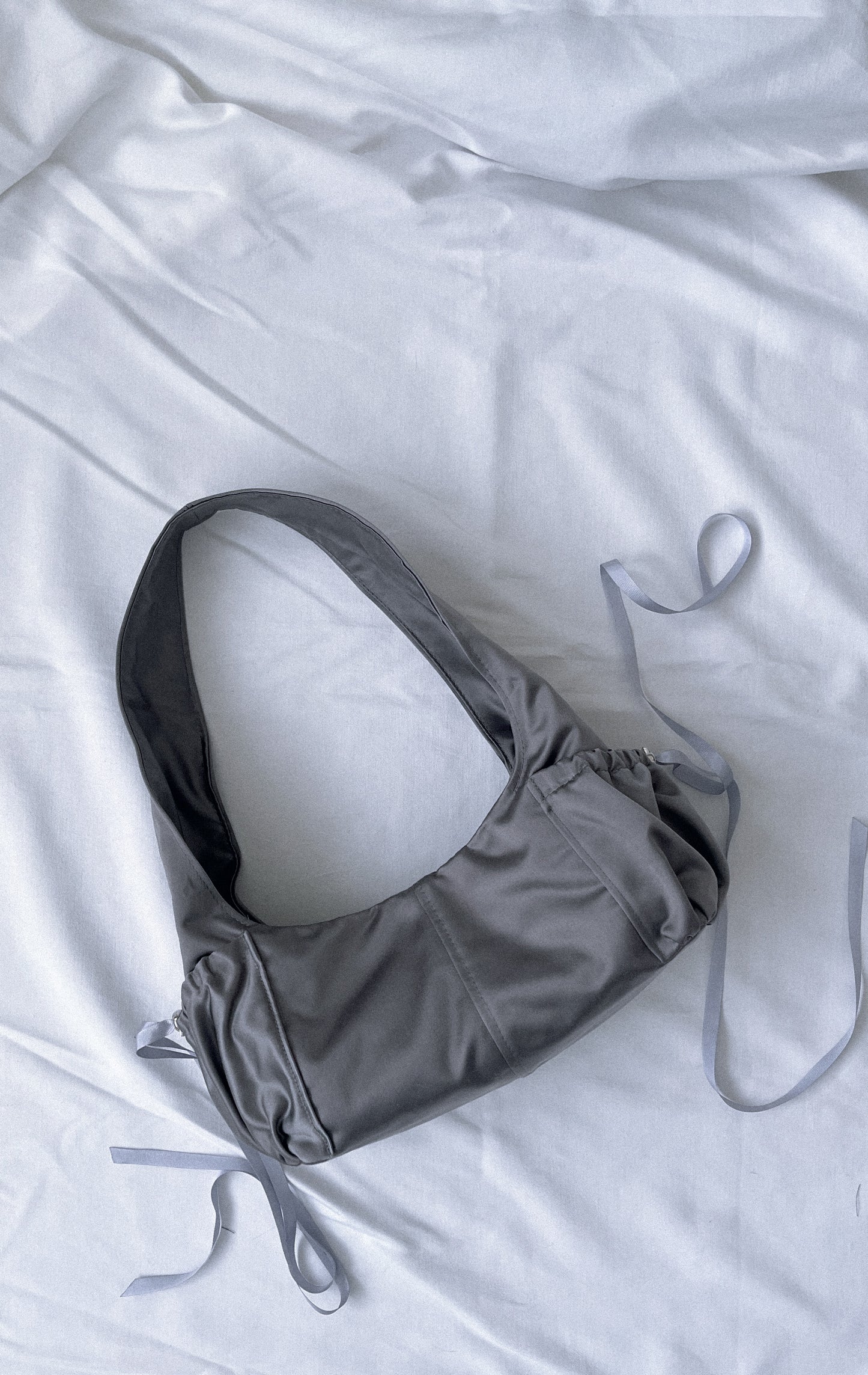Grey pockets bag